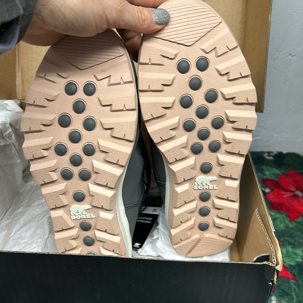 Sorel Whitney Short boots NWT - Picture 6 of 7